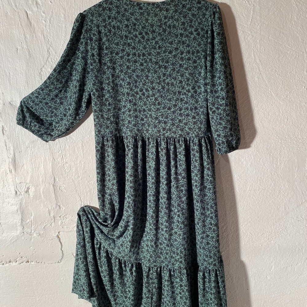 Women’s Size Med Dress